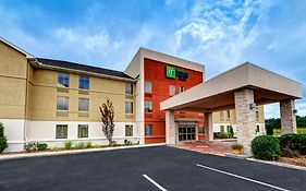 Holiday Inn Express & Suites Crossville By Ihg